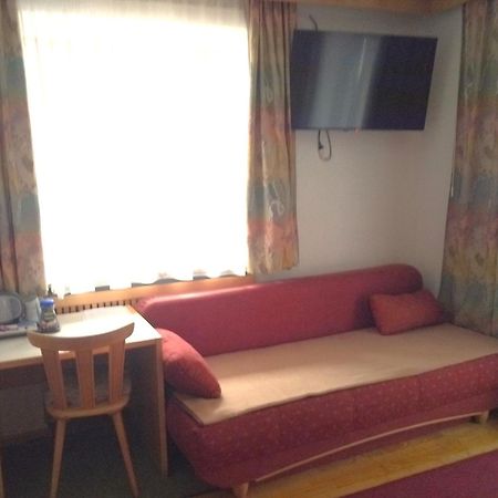 Garni Schwarzenstein Hotel กัมโปตูเรส ภายนอก รูปภาพ