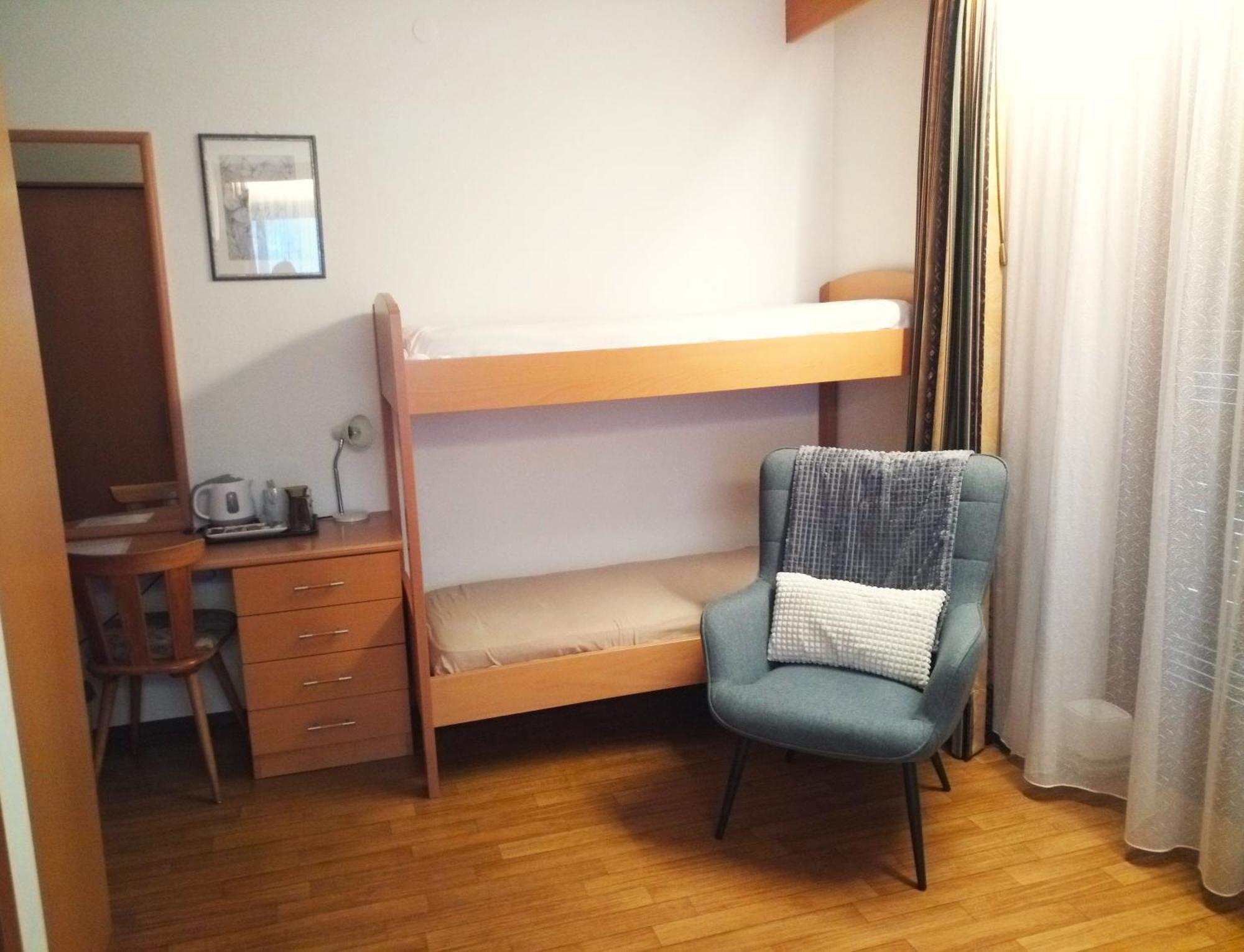 Garni Schwarzenstein Hotel กัมโปตูเรส ภายนอก รูปภาพ