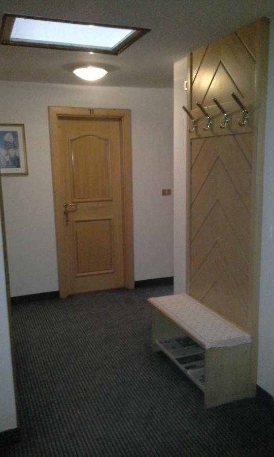 Garni Schwarzenstein Hotel กัมโปตูเรส ภายนอก รูปภาพ